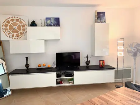 Appartement 2 chambres Mèze, terrasse 21 m², vue étang : photo 7