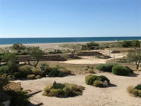 T2 vue mer à Port Leucate, plage devant la résidence, parking privé : photo 2
