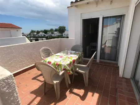 T2 climatisé à 150m de la plage, 4 personnes, terrasse : photo 11