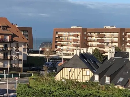 Appartement 4 pers. vue mer, loggia vitrée, 3e étage : photo 8