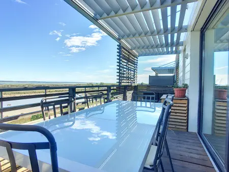 Location appartement à Mauguio, Carnon: Spacieux F2 avec balcon, clim et garage
