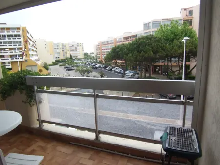 Location appartement à Mauguio, Coquet studio cabine pour 5 pers, port de plaisance, plage à 250m, TV, lave-linge, parking