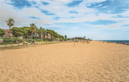 Appartement vue mer sur la plage à Pineda de Mar, 6 personnes : photo 2
