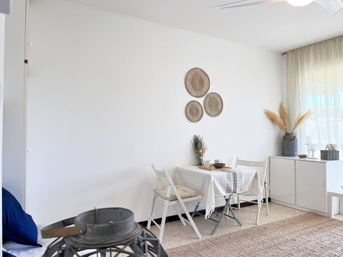 Studio Bormes-les-Mimosas, terrasse sud-est et piscine - Photo 3