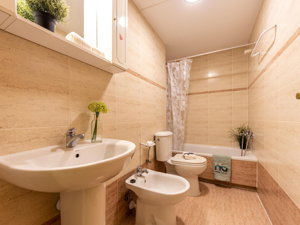 Duplex 3 chambres Salou, piscine et terrasse jardin - Photo 9
