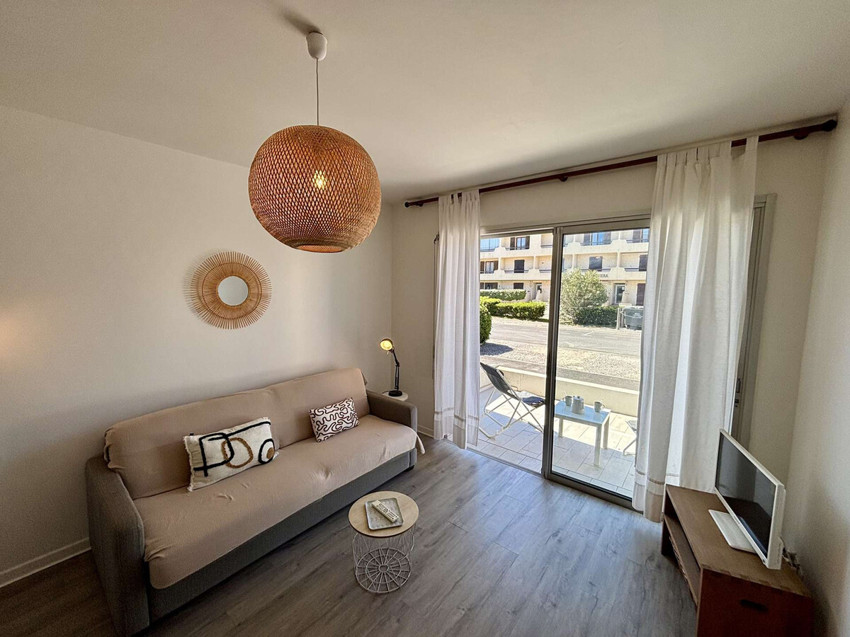 Appartement T2 terrasse et parking à 250m de la plage - Photo 3