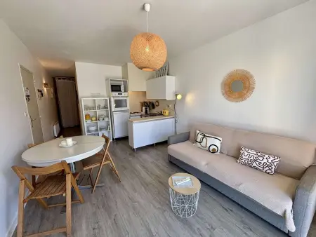 Location appartement à Port la Nouvelle, Appartement T2 avec terrasse, parking privé, proche plage et commerces