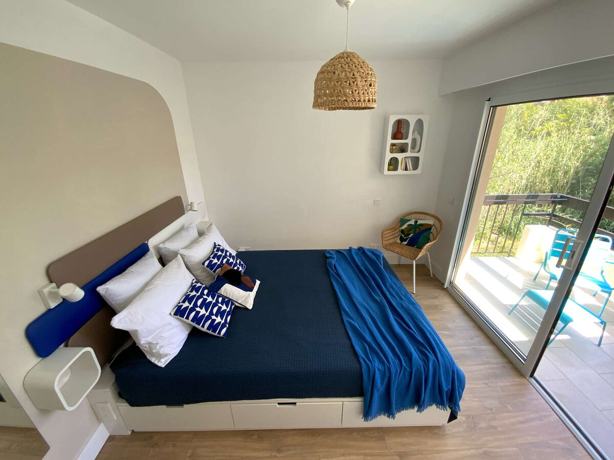 Appartement 2 pièces climatisé, accès direct plage au Lavandou - Photo 4