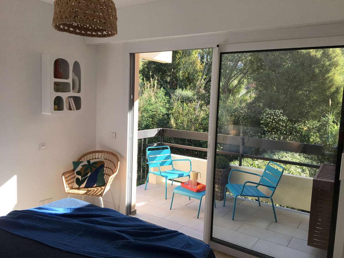 Appartement 2 pièces climatisé, accès direct plage au Lavandou - Photo 9