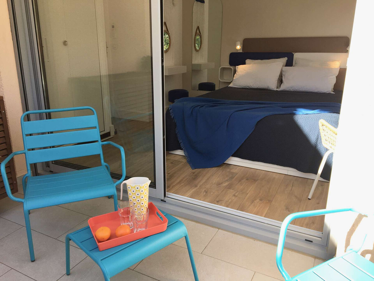 Appartement 2 pièces climatisé, accès direct plage au Lavandou - Photo 11