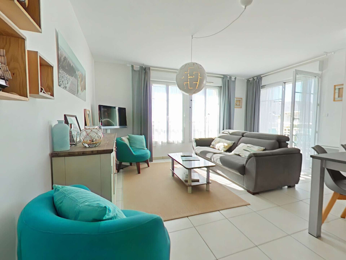 Appartement 3 pièces balcon à 700m de la plage - Photo 3