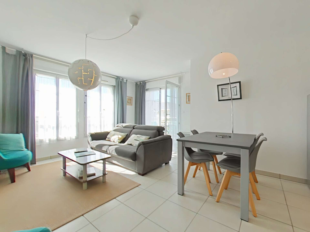Appartement 3 pièces balcon à 700m de la plage - Photo 4