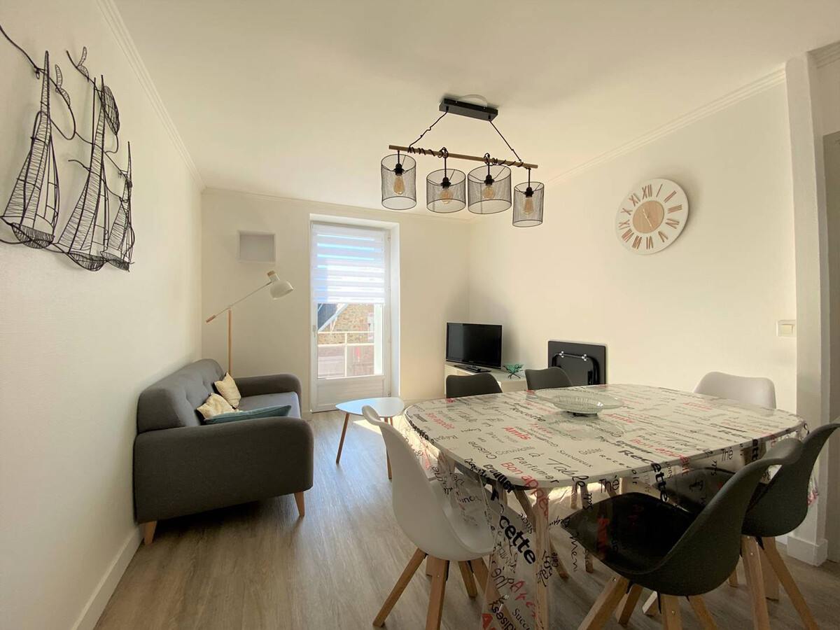Appartement rénové 5 personnes, balcon sud à Perros-Guirec - Photo 1