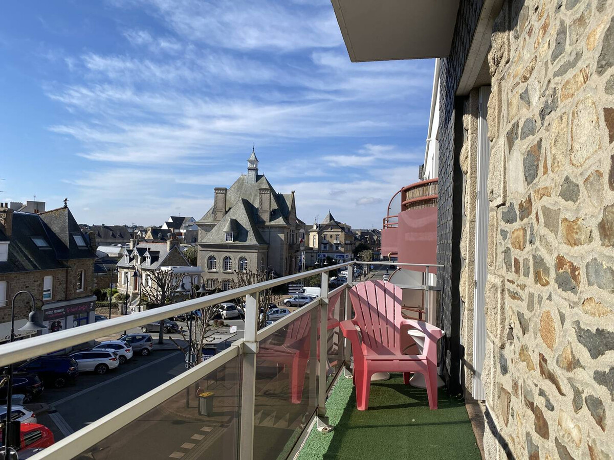 Appartement rénové 5 personnes, balcon sud à Perros-Guirec - Photo 11