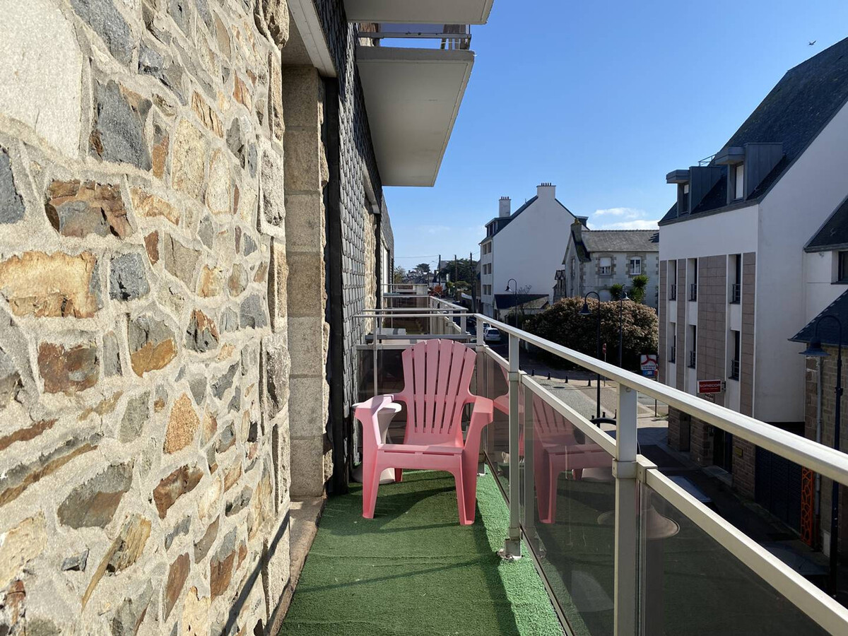 Appartement rénové 5 personnes, balcon sud à Perros-Guirec - Photo 12
