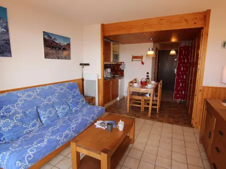 Location appartement à Les Saisies, Studio cabine lumineux pour 4 aux Saisies, balcon plein sud