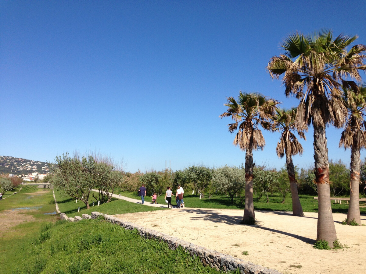 T3 dernier étage, terrasse 28 m², vue mer à Sète - Photo 18
