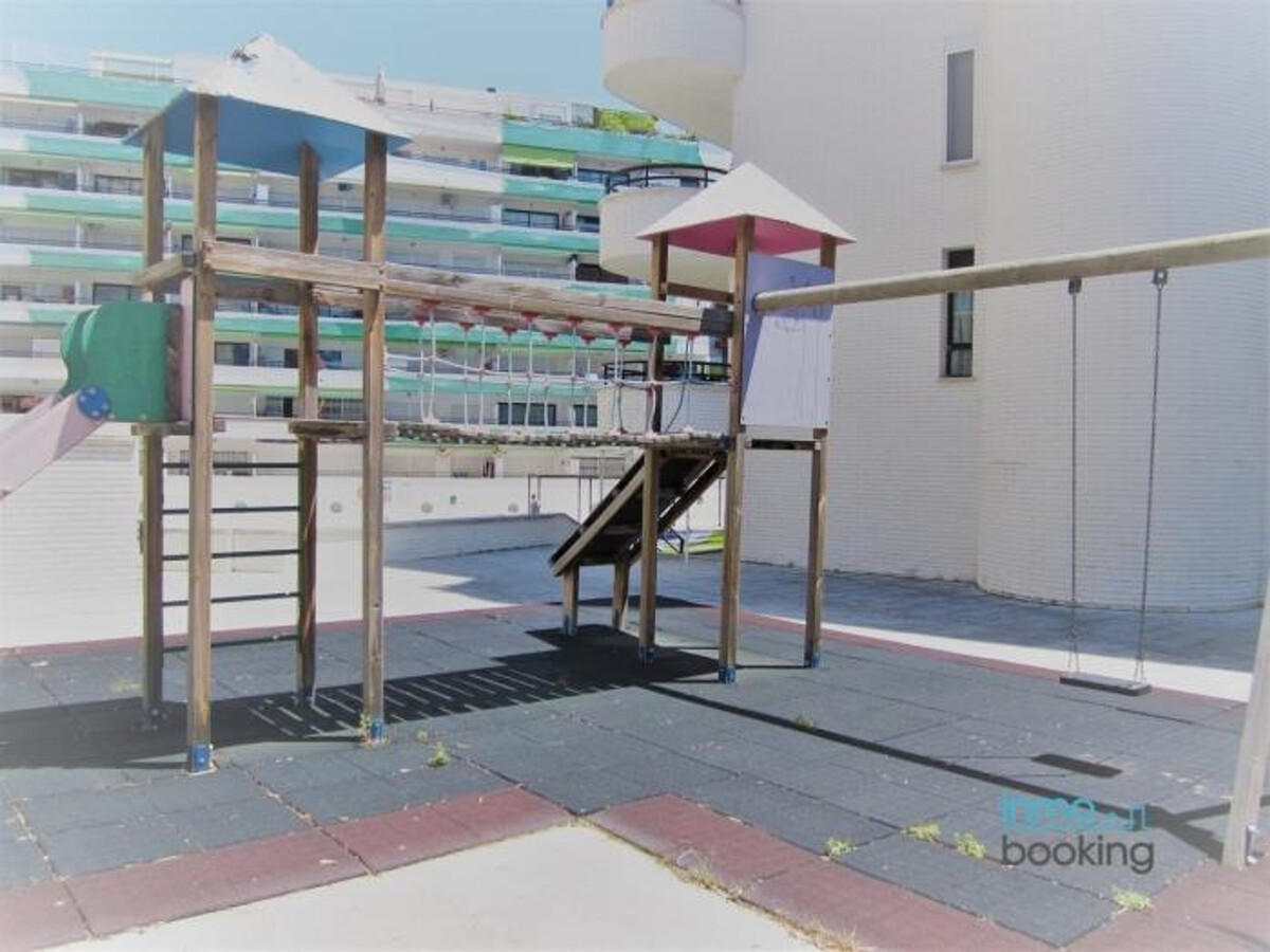 Appartement 2 chambres centre Salou, piscine et plage - Photo 11