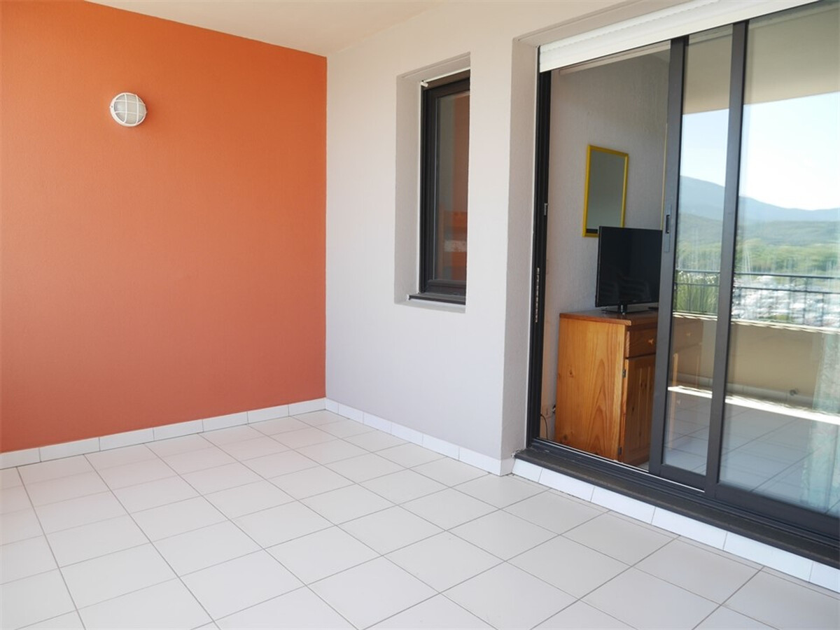 Studio cabine 4 pers. face au port – parking privé - Photo 3