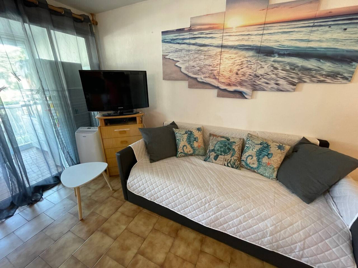 Appartement 1 chambre avec piscine à 400m de la plage - Photo 3