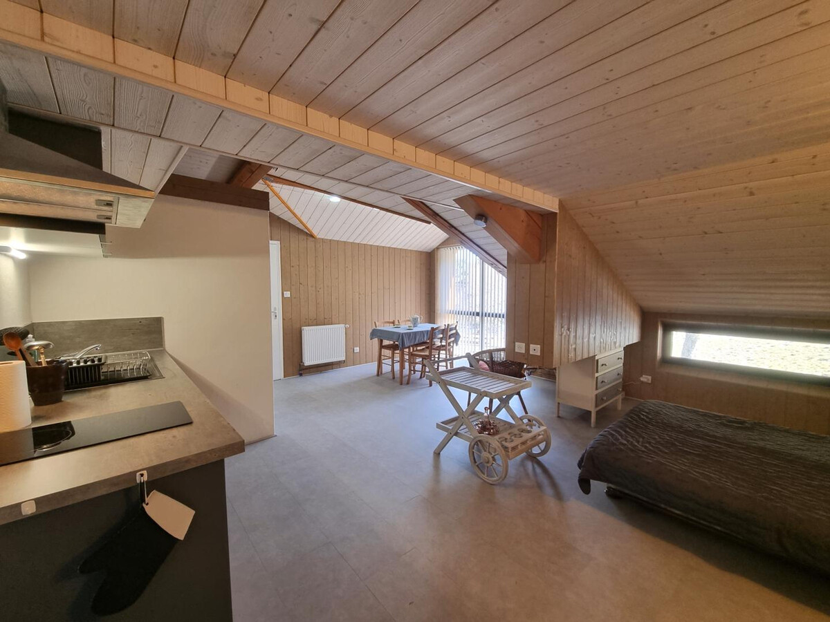 Gîte Chorand en forêt du Pilat : 6 pers., cheminée, terrasse - Photo 8