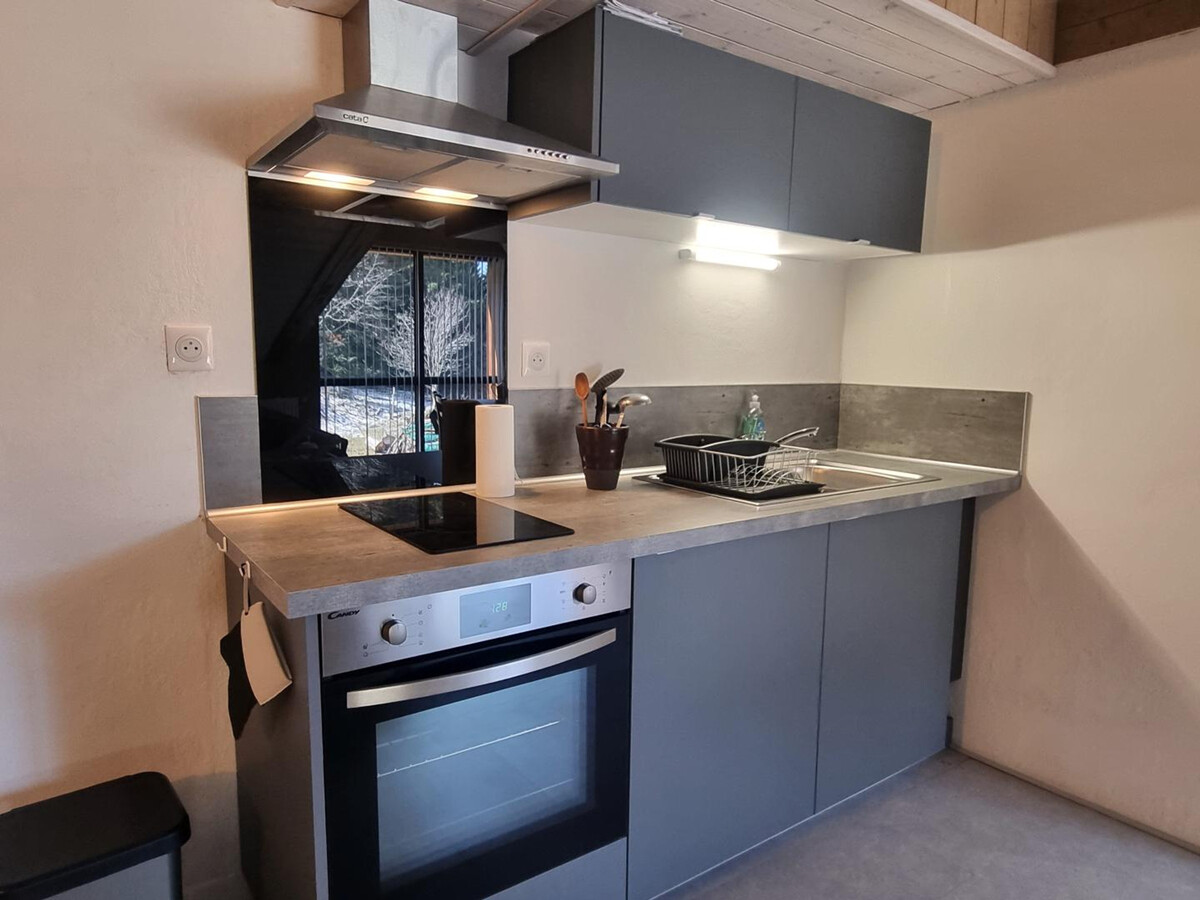 Gîte Chorand en forêt du Pilat : 6 pers., cheminée, terrasse - Photo 10
