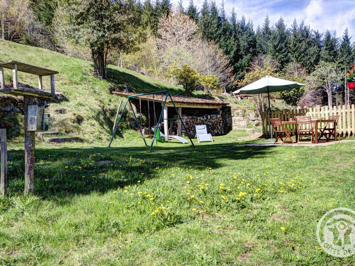 Gîte Chorand en forêt du Pilat : 6 pers., cheminée, terrasse - Photo 24