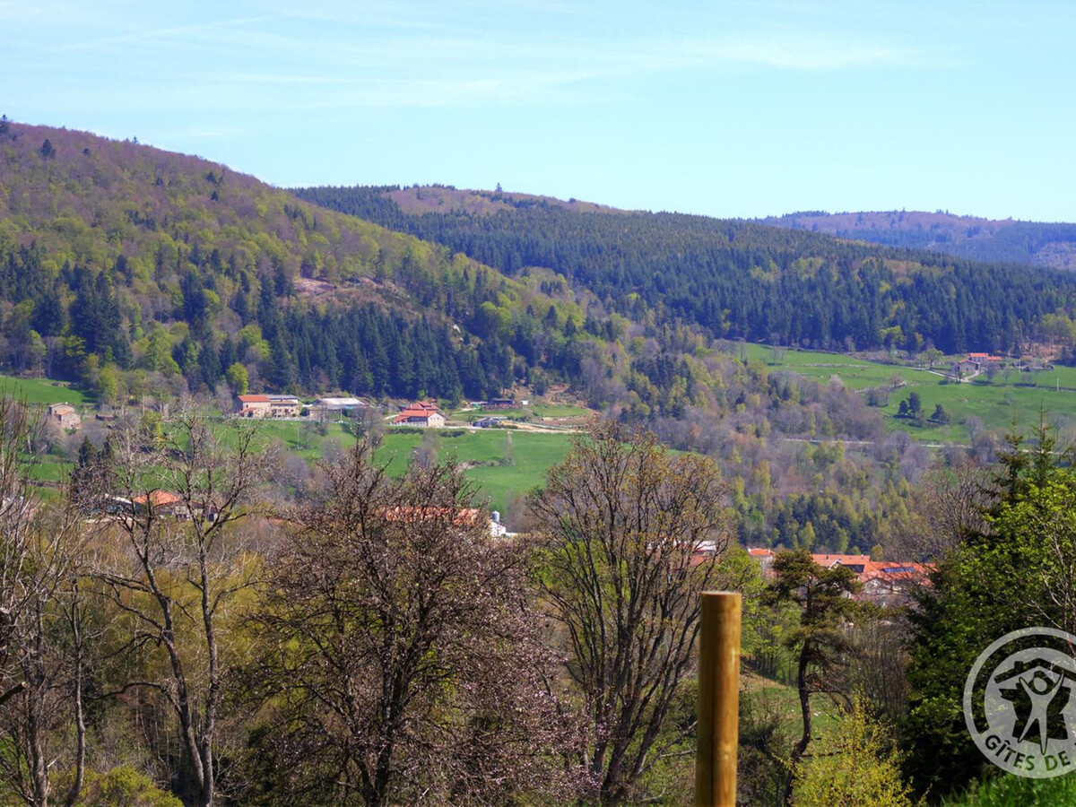 Gîte Chorand en forêt du Pilat : 6 pers., cheminée, terrasse - Photo 28