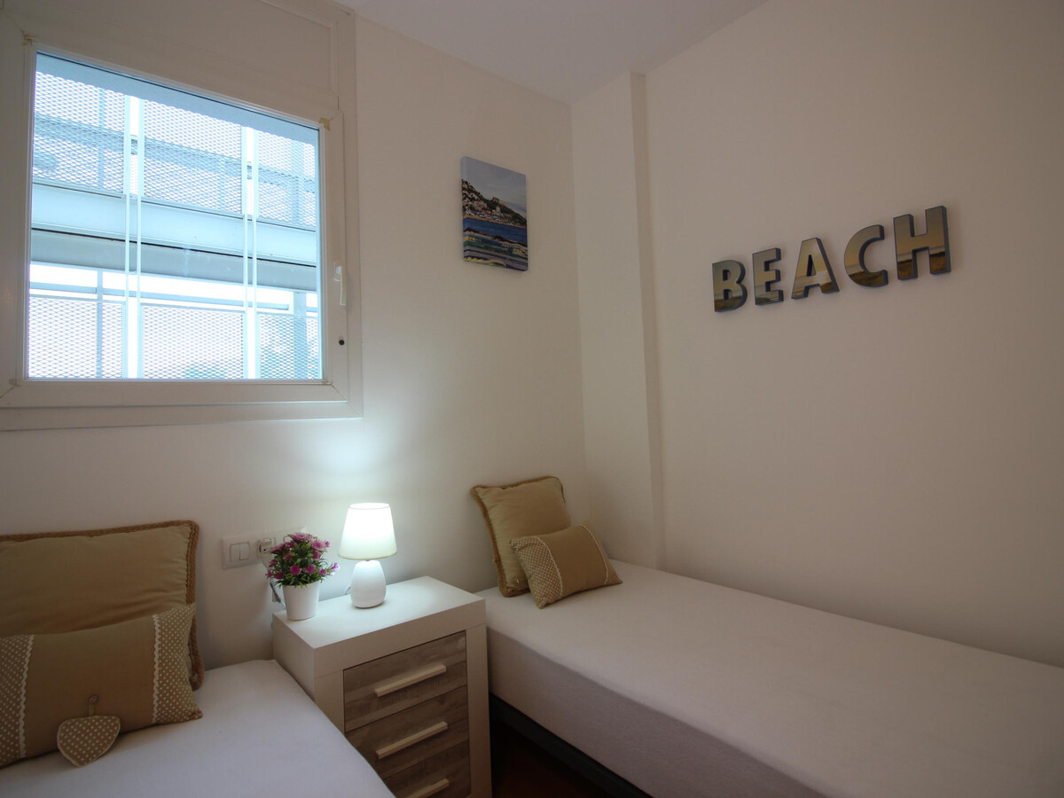 Appartement 2 chambres avec terrasse piscine à Roses - Photo 10