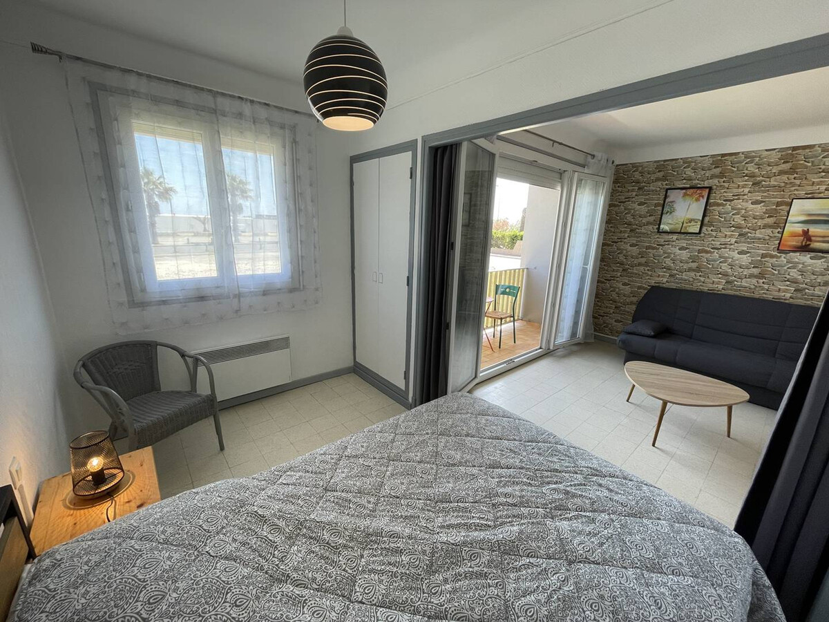 Studio vue mer avec balcon à Saint-Cyprien - Photo 4