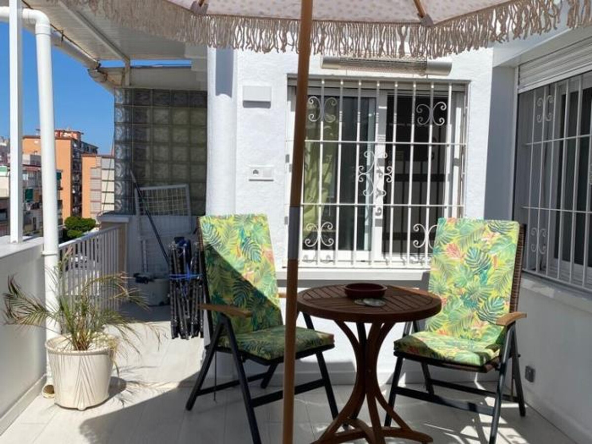 Belissimo-Apartment : 2 chambres, patio vue ville à Torremolinos - Photo 16