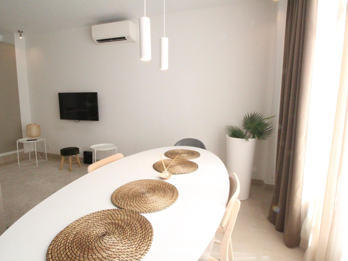 Duplex moderne 1 chambre, plage Huelin à 5 min - Photo 3