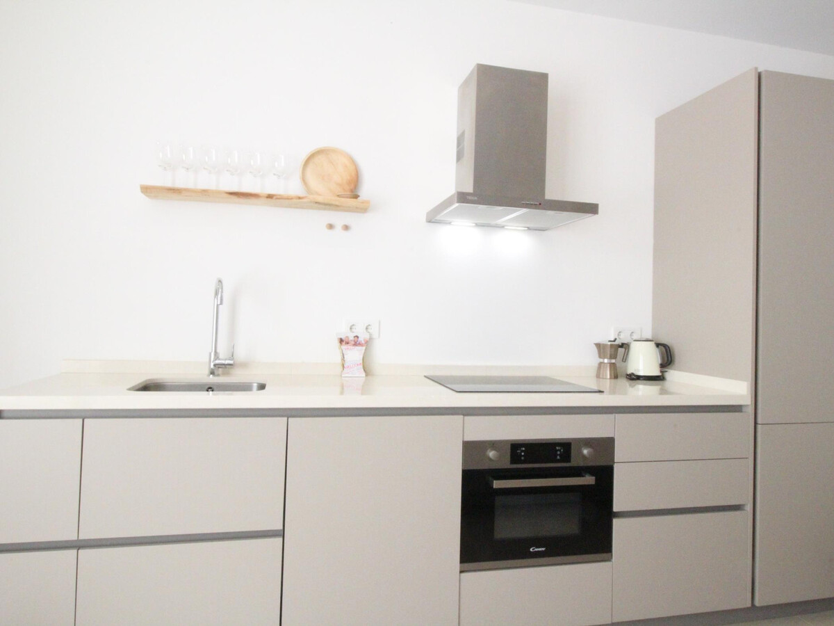 Duplex moderne 1 chambre, plage Huelin à 5 min - Photo 7