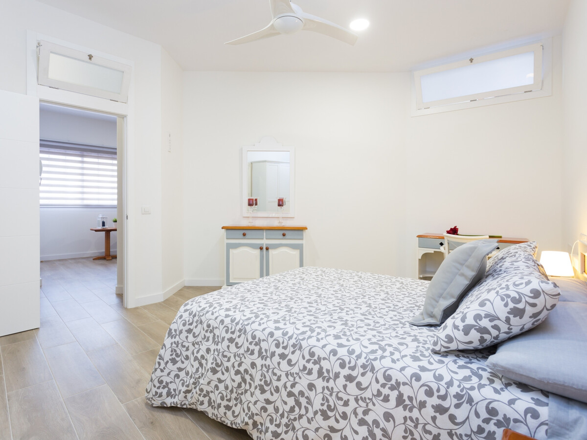 Appartement minimaliste avec terrasse, vue falaise à La Caleta - Photo 9