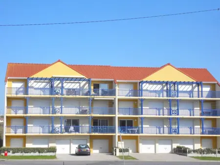 Location appartement à Cucq Stella Plage, Bel appartement 2 chambres à 100m de la plage avec terrasse et parking, idéal pour familles