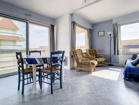 Location appartement à Cucq Stella Plage, Appartement à 50m de la plage avec balcon, animaux acceptés