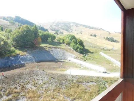Studio 31m² rénové au 9e étage, balcon sud, accès piscine : photo 13