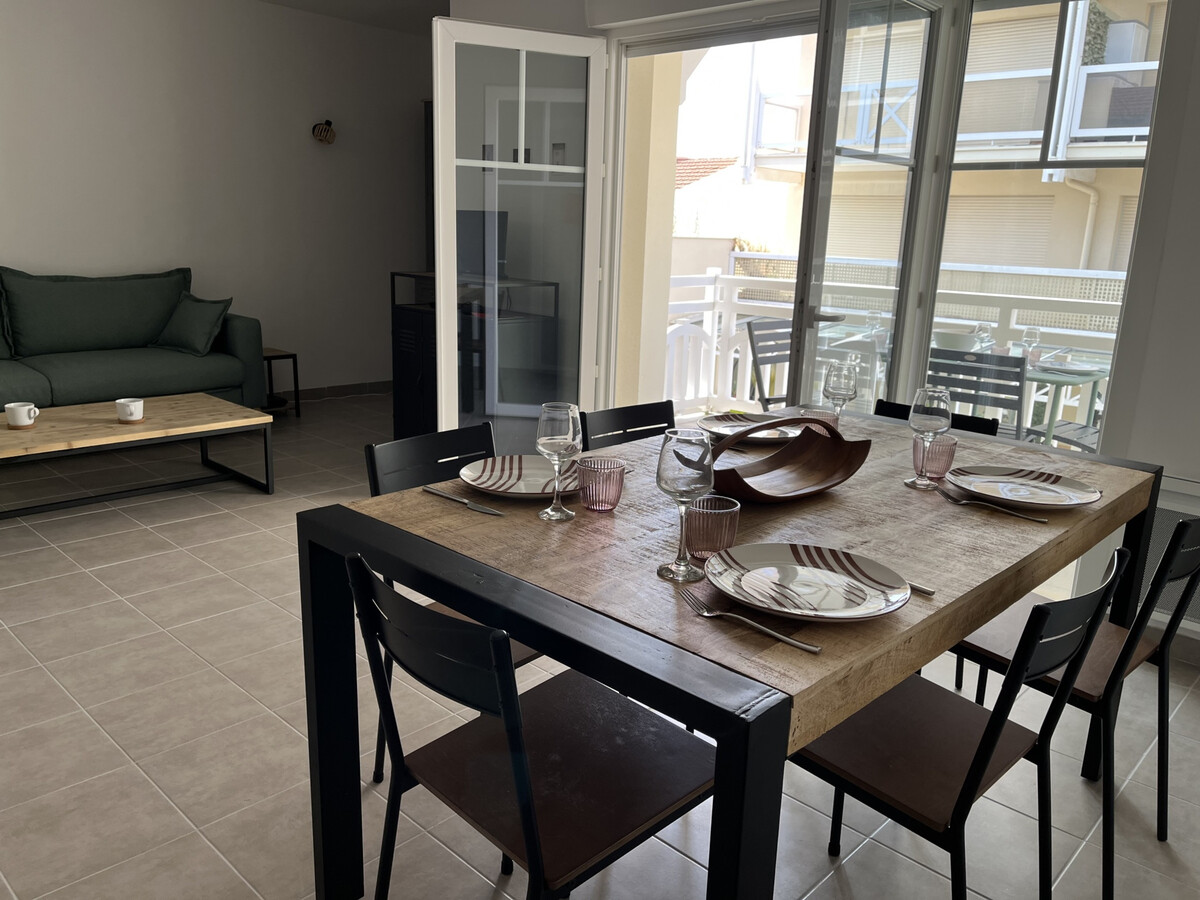 T3 72m² centre-ville Arcachon, terrasse et parking - Photo 2