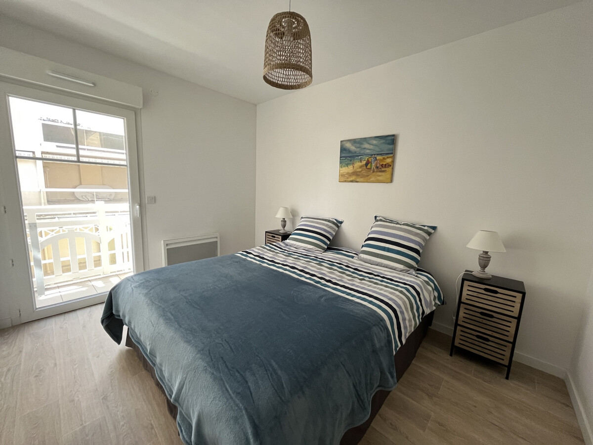 T3 72m² centre-ville Arcachon, terrasse et parking - Photo 11