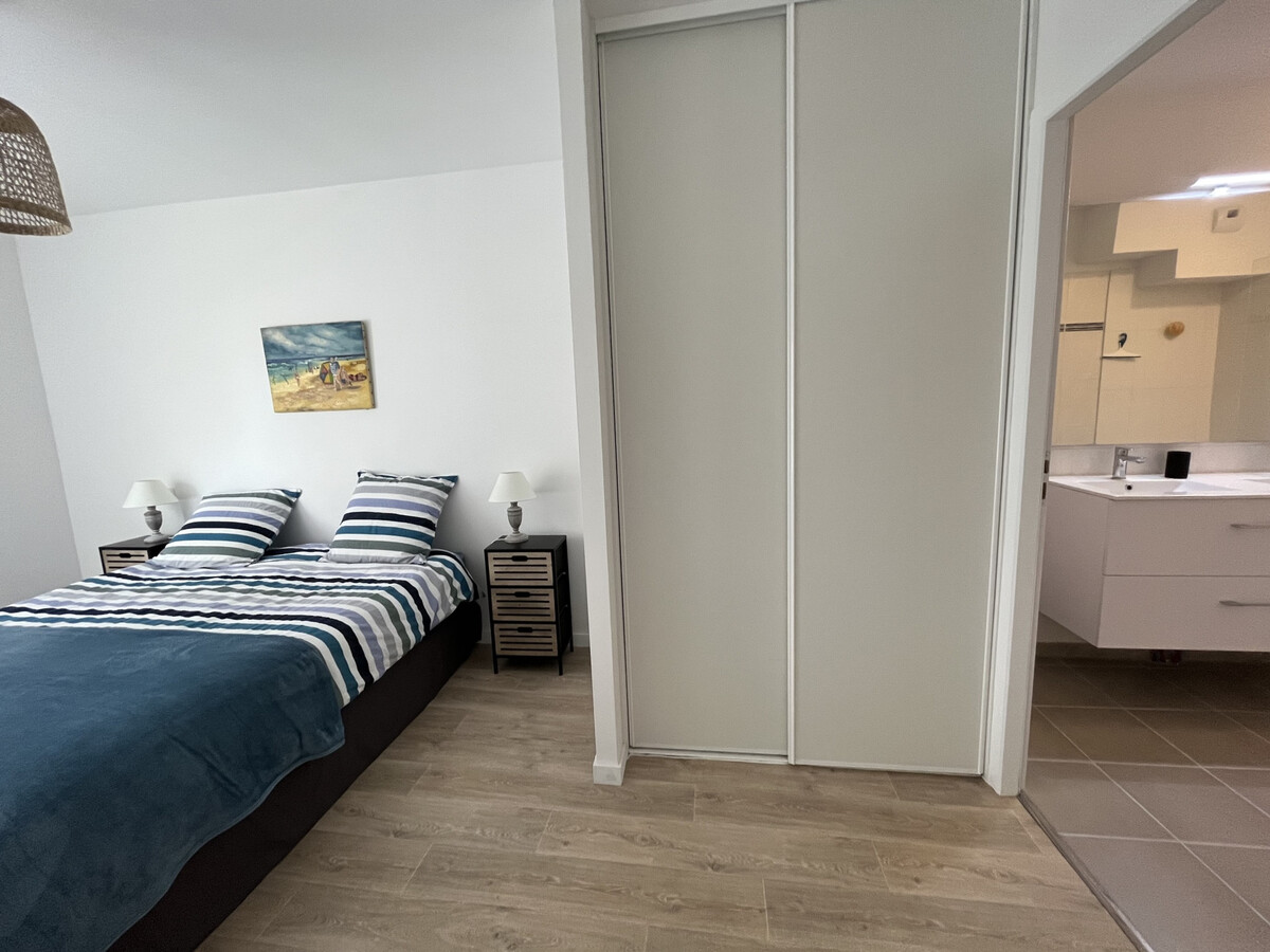 T3 72m² centre-ville Arcachon, terrasse et parking - Photo 12