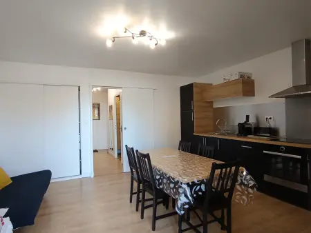Appartement rénové avec terrasse plein sud-ouest à Montgenèvre : photo 3