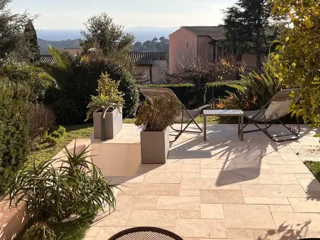 Location appartement à La Croix Valmer, Appartement rénové 2 chambres avec piscine et tennis à La Croix Valmer