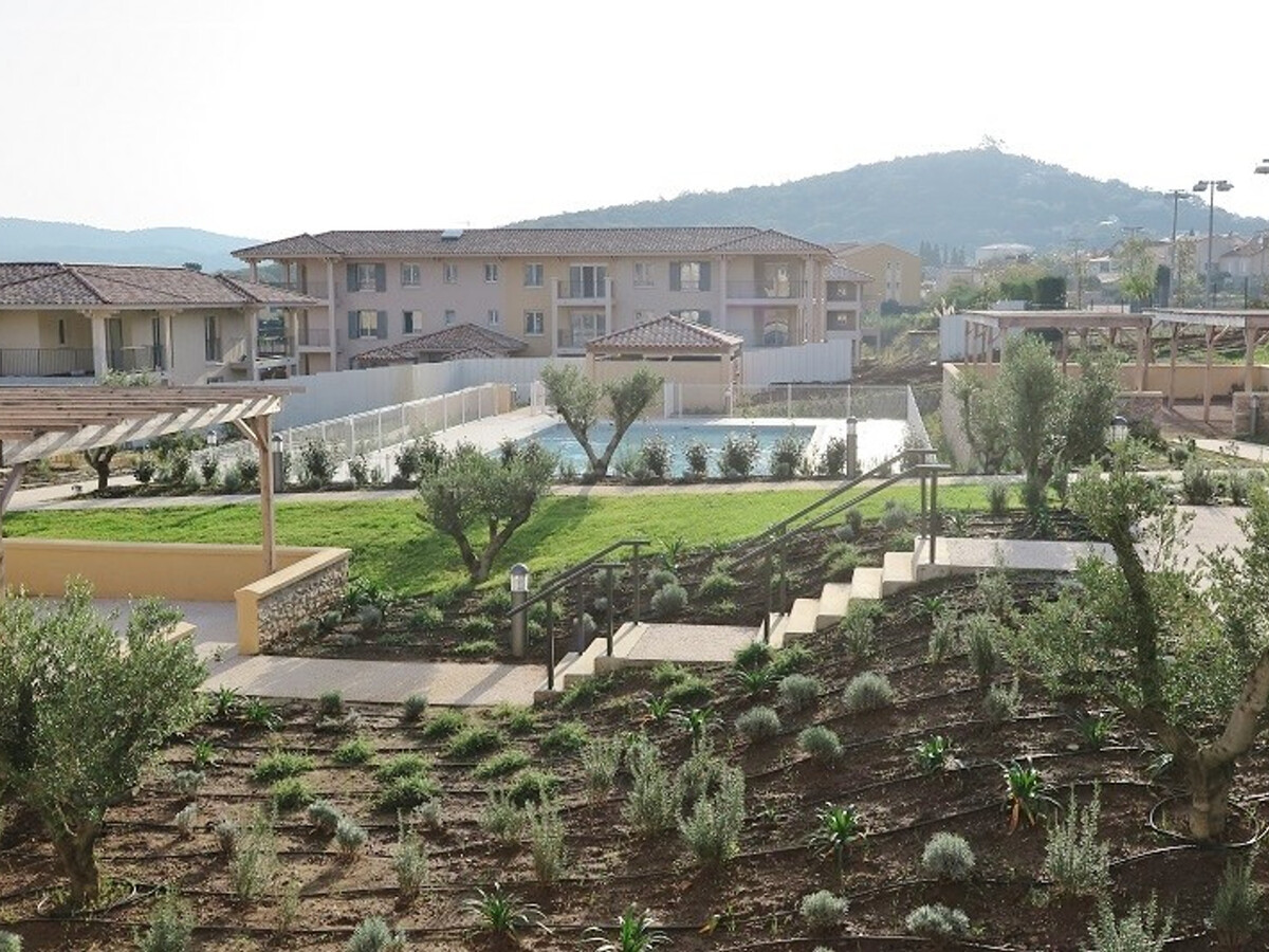 T3 La Croix-Valmer : résidence neuve, piscine, terrasse couverte - Photo 1