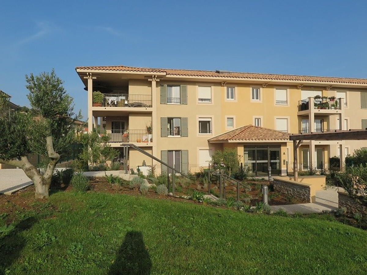 T3 La Croix-Valmer : résidence neuve, piscine, terrasse couverte - Photo 11