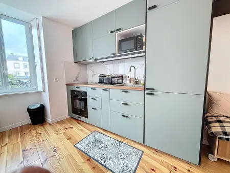 Appartement rénové 2 pièces, 300m gare Granville : photo 6