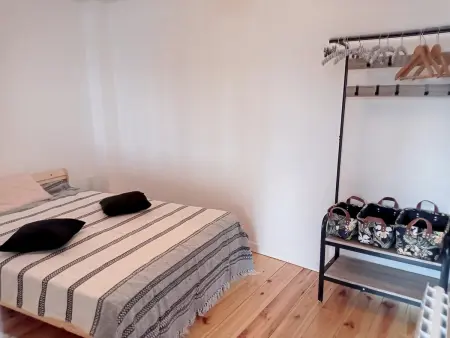 Appartement rénové 2 pièces, 300m gare Granville : photo 10