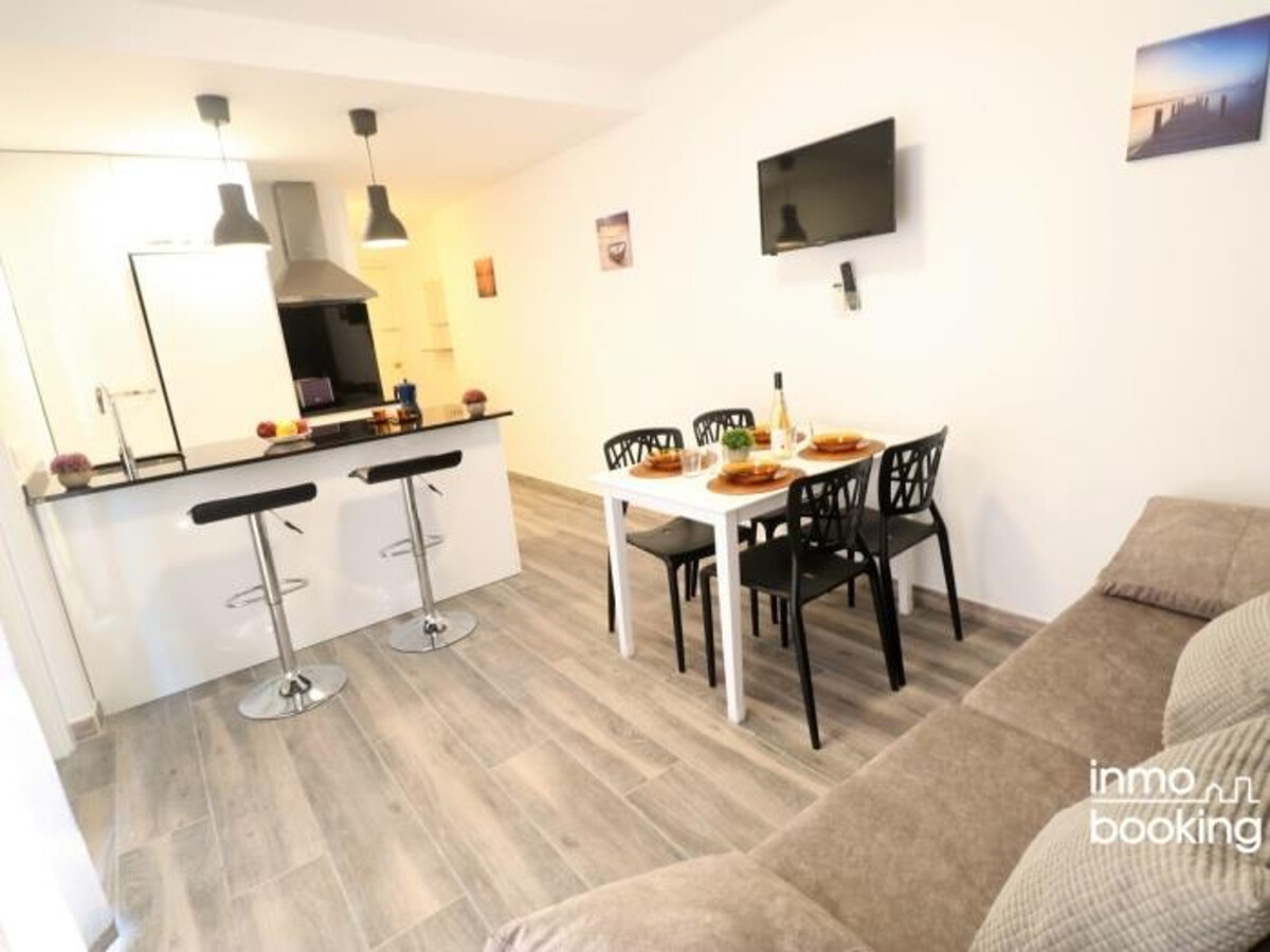 Appartement design à 120m de la plage, climatisé - Photo 2