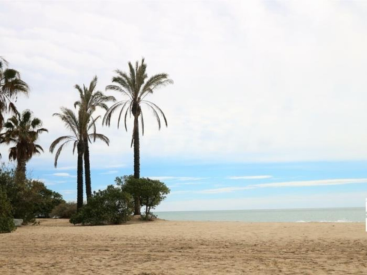 Appartement design à 120m de la plage, climatisé - Photo 25