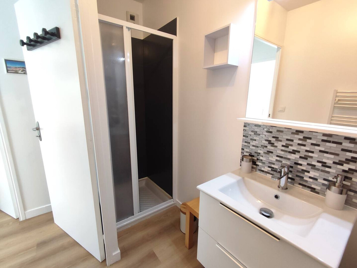 Appartement 2 étoiles avec terrasse et jardin à Trébourden - Photo 4