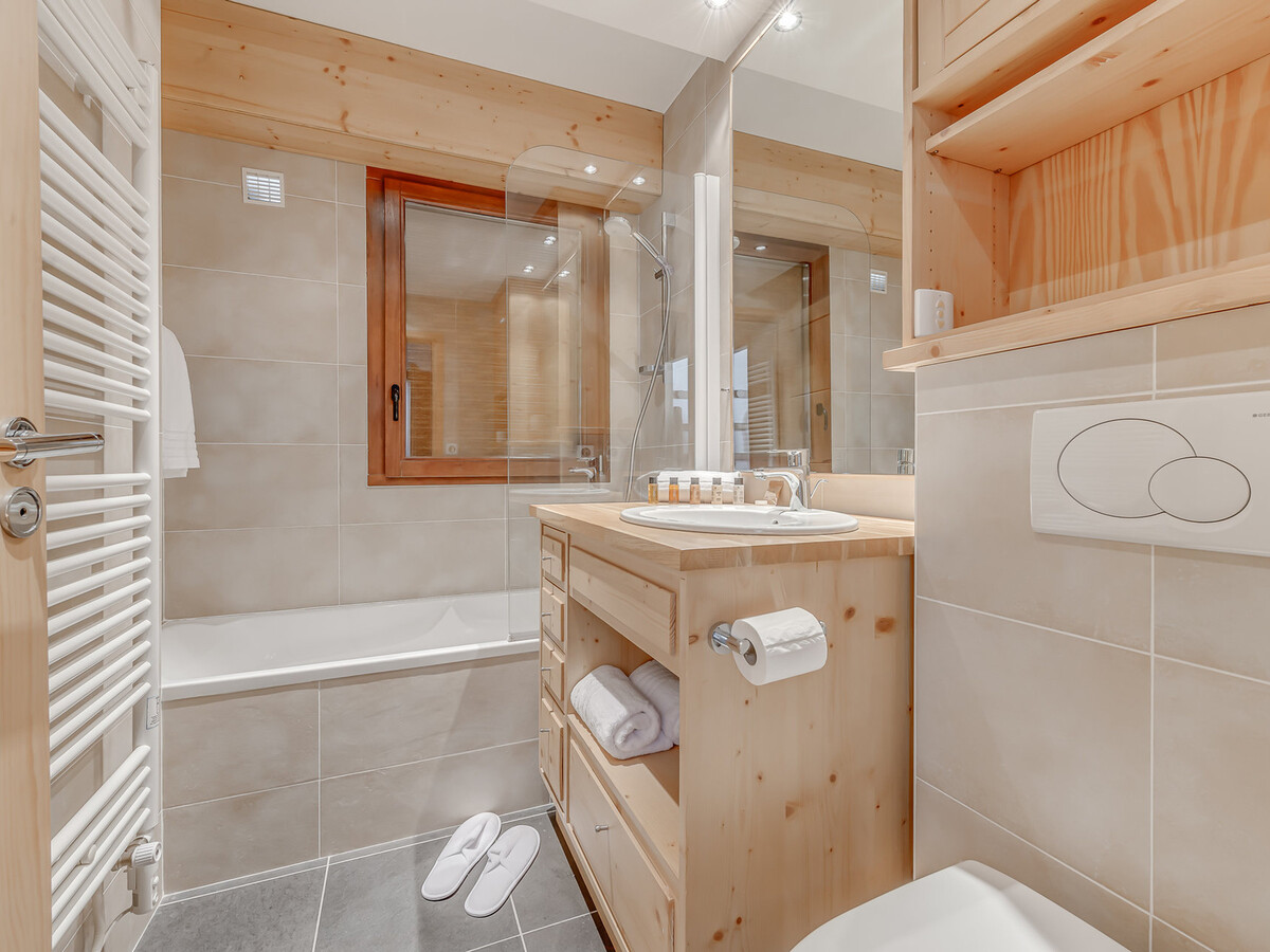 Apt 8 pers. Ducs de Savoie, balcon sud, vue lac - Photo 13